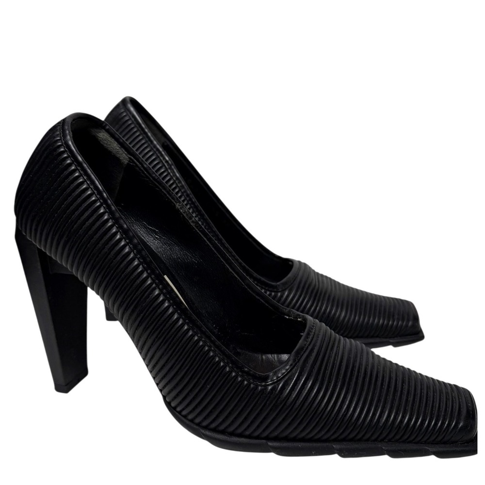 Vicini Black Ribbed Square Toe Block Heel Pumps Women's Size 38 Made in Italy